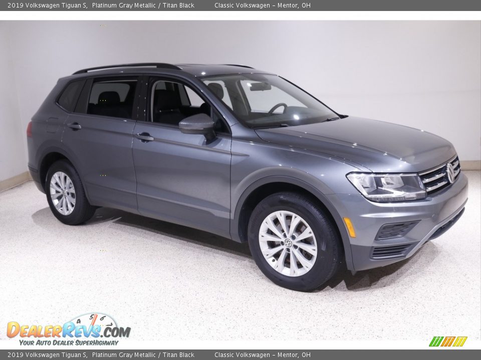 2019 Volkswagen Tiguan S Platinum Gray Metallic / Titan Black Photo #1