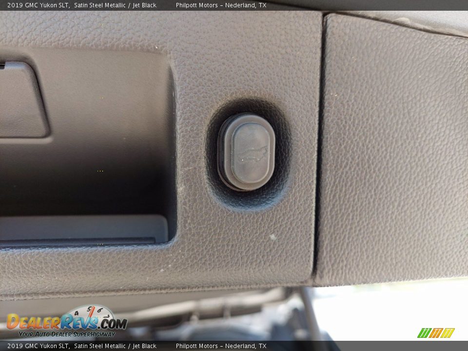 2019 GMC Yukon SLT Satin Steel Metallic / Jet Black Photo #26