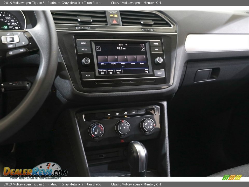 2019 Volkswagen Tiguan S Platinum Gray Metallic / Titan Black Photo #9