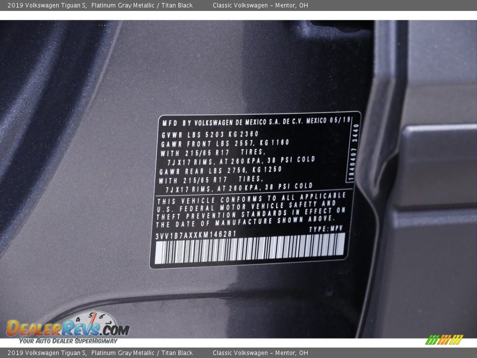 2019 Volkswagen Tiguan S Platinum Gray Metallic / Titan Black Photo #19