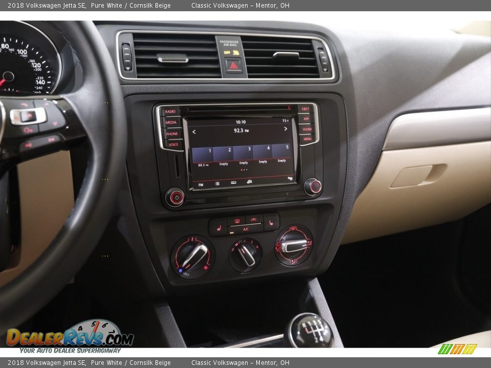2018 Volkswagen Jetta SE Pure White / Cornsilk Beige Photo #9