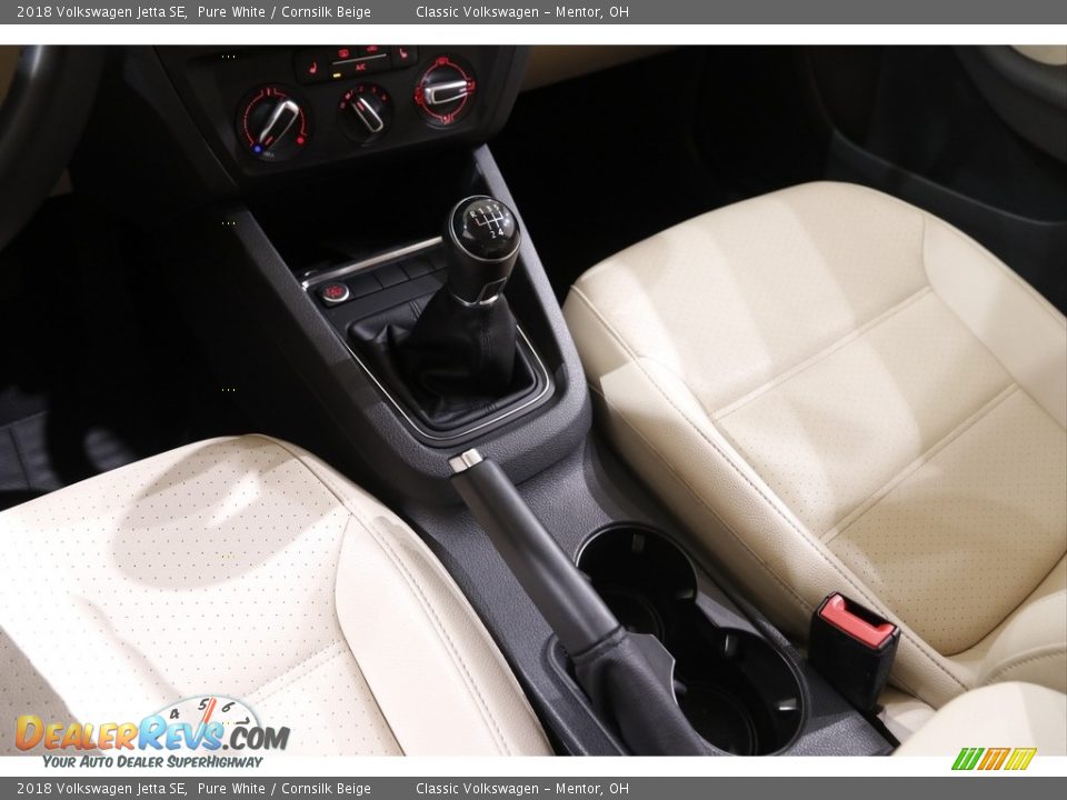 2018 Volkswagen Jetta SE Shifter Photo #12