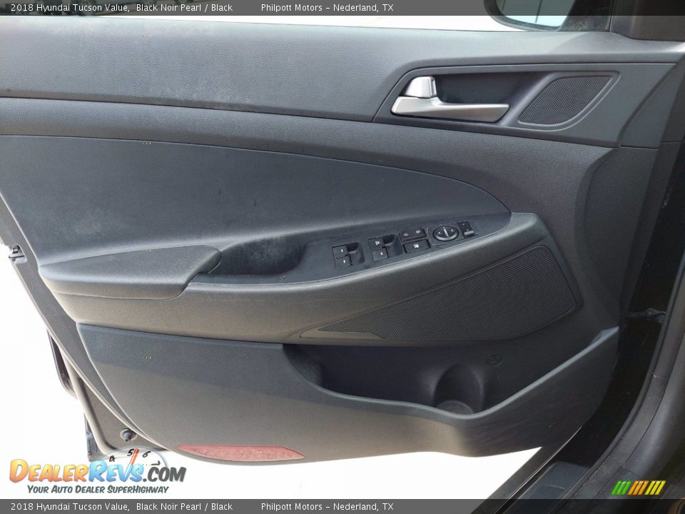 Door Panel of 2018 Hyundai Tucson Value Photo #13