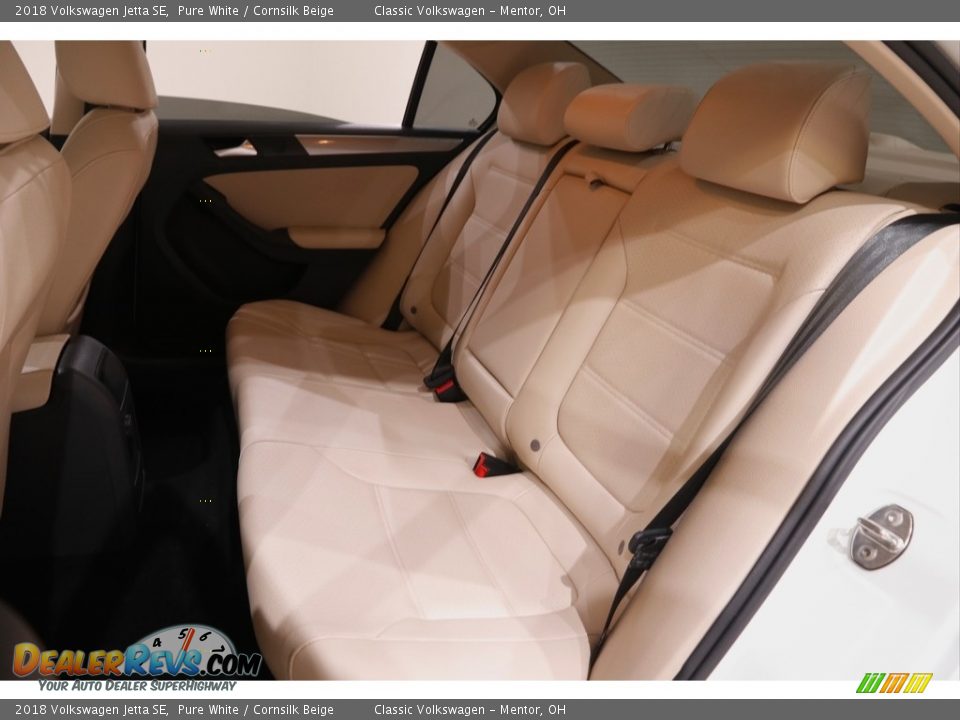 Rear Seat of 2018 Volkswagen Jetta SE Photo #15