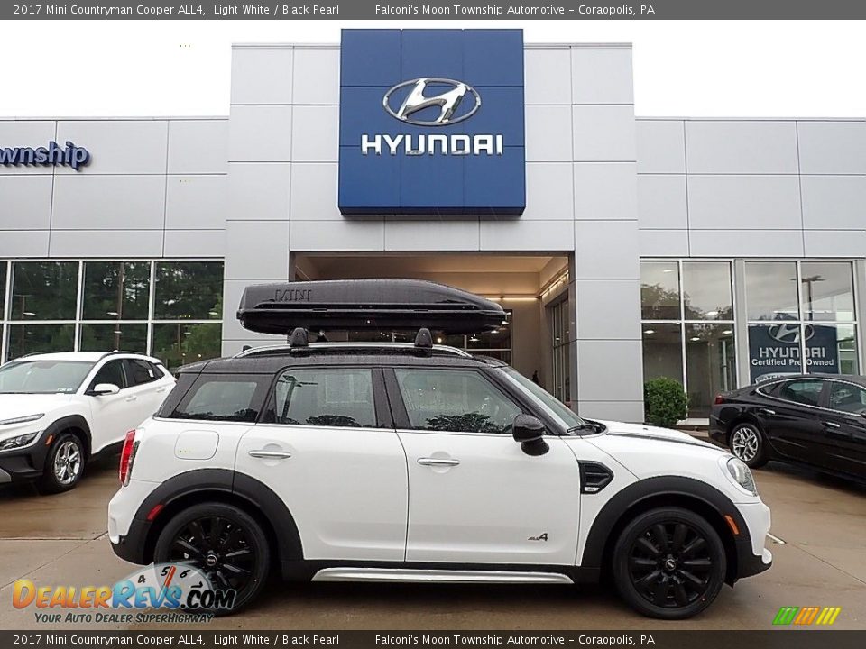 2017 Mini Countryman Cooper ALL4 Light White / Black Pearl Photo #1