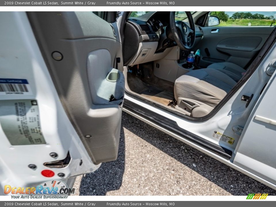 2009 Chevrolet Cobalt LS Sedan Summit White / Gray Photo #16