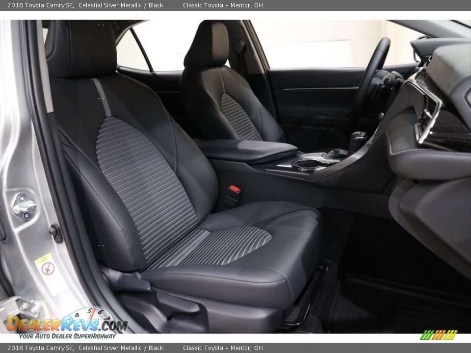 2018 Toyota Camry SE Celestial Silver Metallic / Black Photo #12