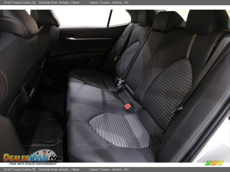 2018 Toyota Camry SE Celestial Silver Metallic / Black Photo #14