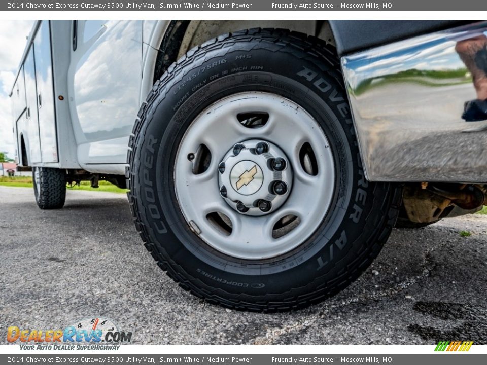 2014 Chevrolet Express Cutaway 3500 Utility Van Summit White / Medium Pewter Photo #2