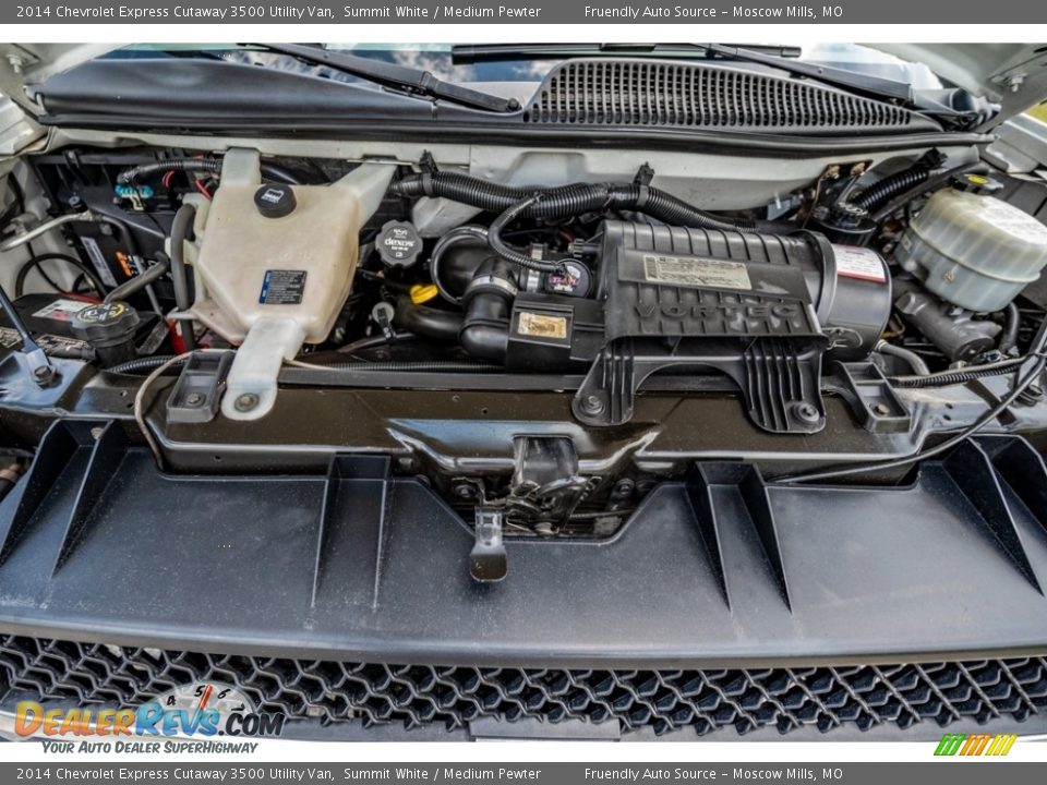2014 Chevrolet Express Cutaway 3500 Utility Van Summit White / Medium Pewter Photo #15