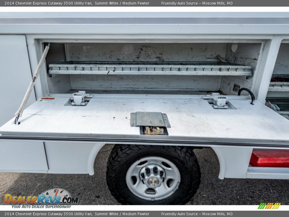 2014 Chevrolet Express Cutaway 3500 Utility Van Summit White / Medium Pewter Photo #29