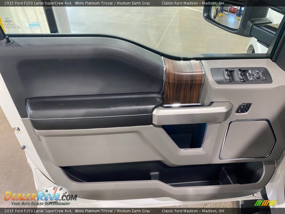 2015 Ford F150 Lariat SuperCrew 4x4 White Platinum Tricoat / Medium Earth Gray Photo #7