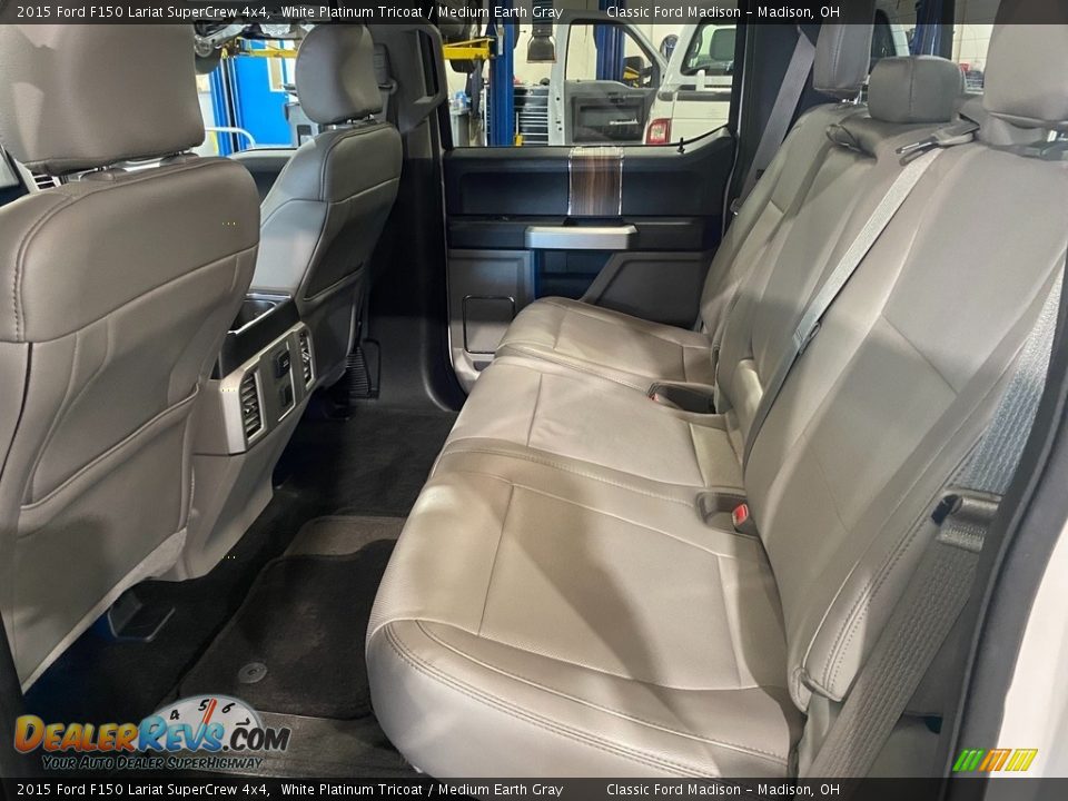 2015 Ford F150 Lariat SuperCrew 4x4 White Platinum Tricoat / Medium Earth Gray Photo #11
