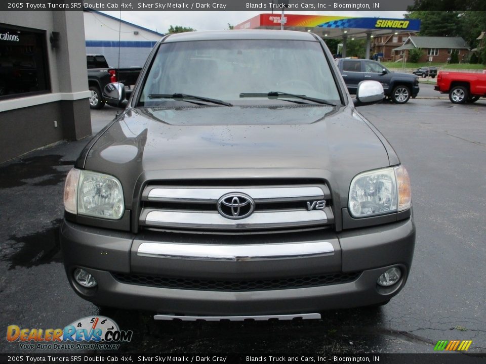 2005 Toyota Tundra SR5 Double Cab 4x4 Silver Sky Metallic / Dark Gray Photo #22