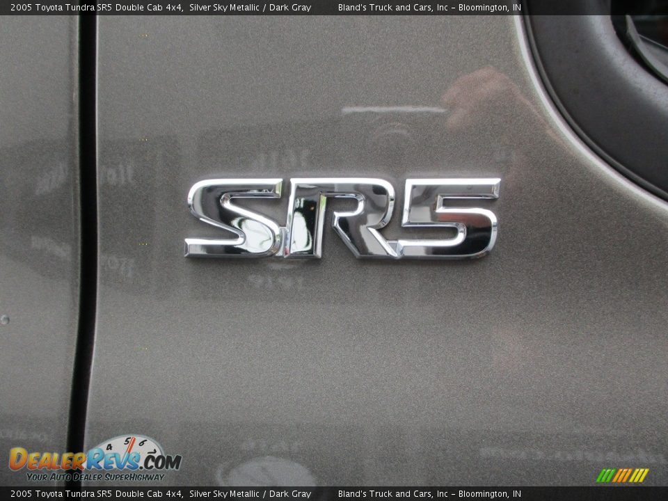 2005 Toyota Tundra SR5 Double Cab 4x4 Silver Sky Metallic / Dark Gray Photo #25