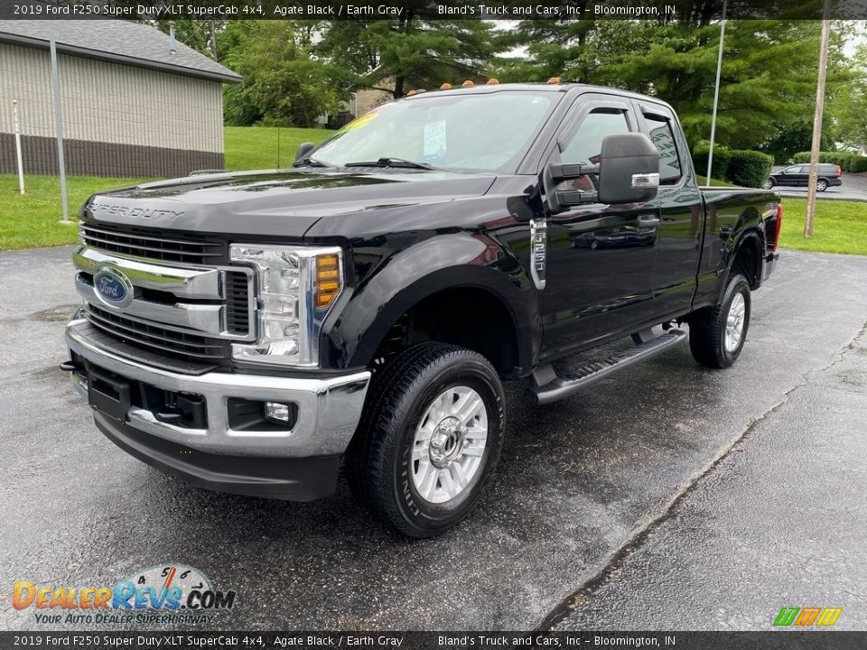 2019 Ford F250 Super Duty XLT SuperCab 4x4 Agate Black / Earth Gray Photo #2