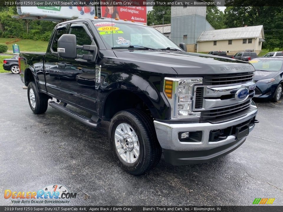 2019 Ford F250 Super Duty XLT SuperCab 4x4 Agate Black / Earth Gray Photo #4