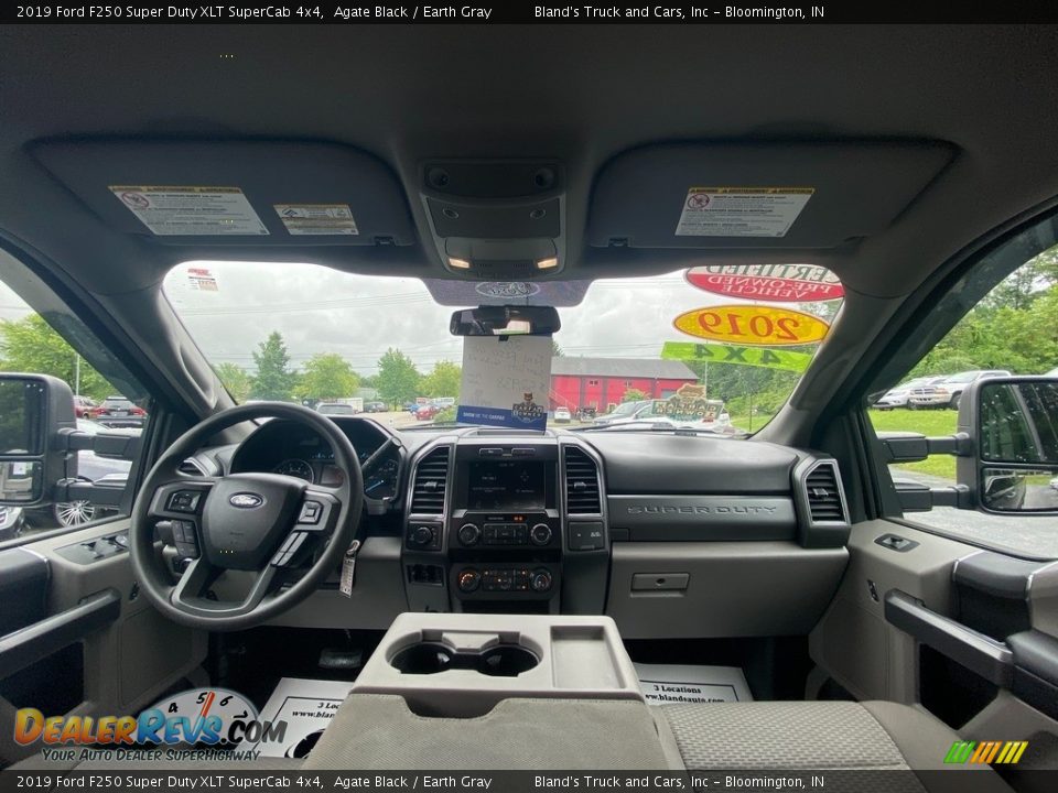 2019 Ford F250 Super Duty XLT SuperCab 4x4 Agate Black / Earth Gray Photo #13