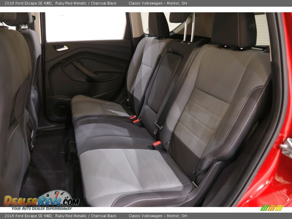 2016 Ford Escape SE 4WD Ruby Red Metallic / Charcoal Black Photo #15