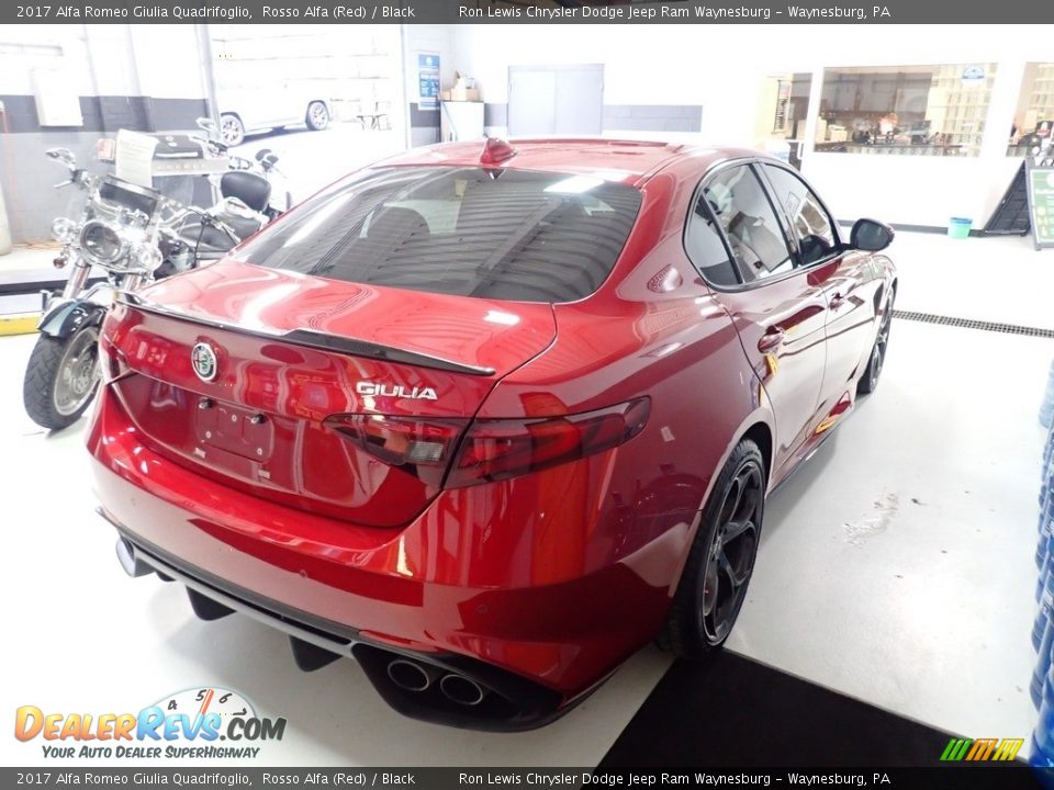 2017 Alfa Romeo Giulia Quadrifoglio Rosso Alfa (Red) / Black Photo #7