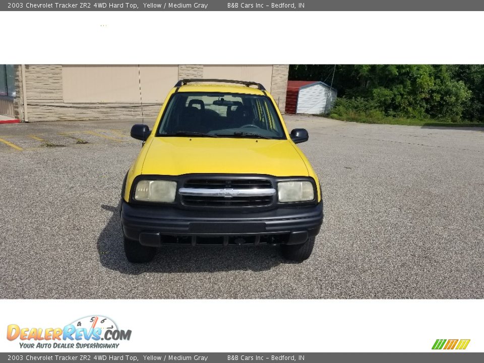 2003 Chevrolet Tracker ZR2 4WD Hard Top Yellow / Medium Gray Photo #19