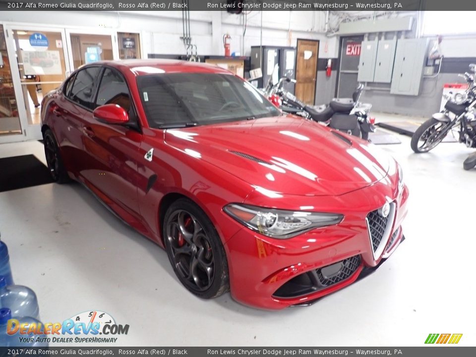 2017 Alfa Romeo Giulia Quadrifoglio Rosso Alfa (Red) / Black Photo #10