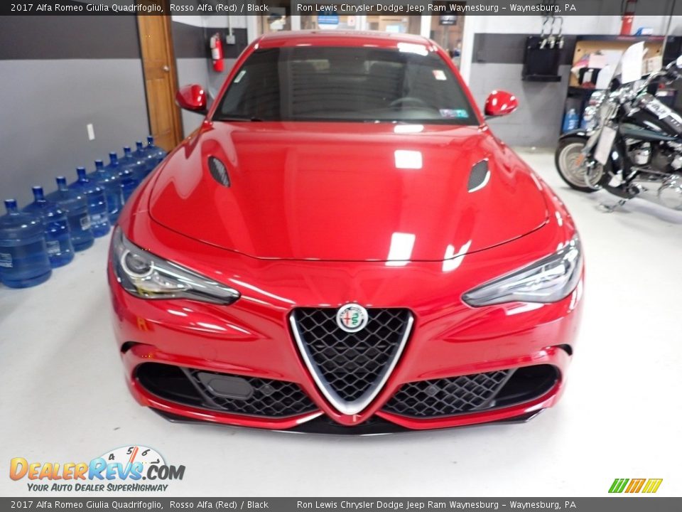 2017 Alfa Romeo Giulia Quadrifoglio Rosso Alfa (Red) / Black Photo #12