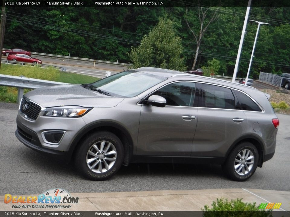 2018 Kia Sorento LX Titanium Silver / Black Photo #10