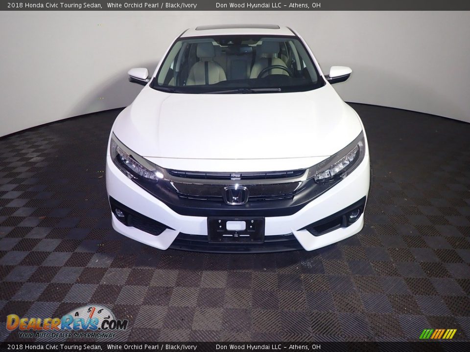2018 Honda Civic Touring Sedan White Orchid Pearl / Black/Ivory Photo #8