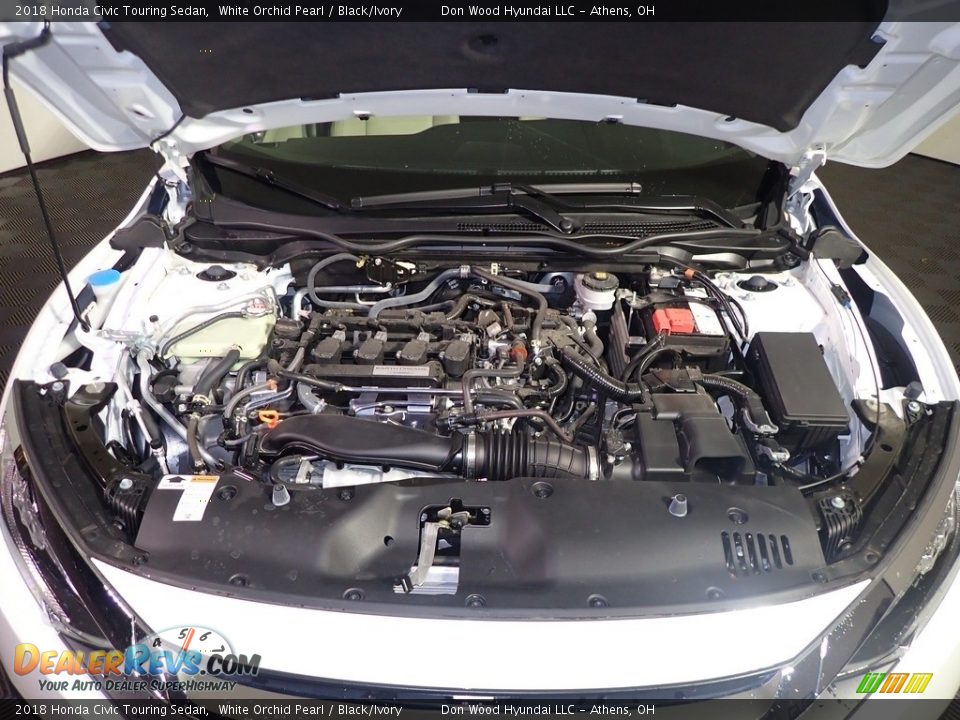 2018 Honda Civic Touring Sedan White Orchid Pearl / Black/Ivory Photo #10