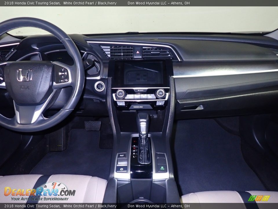 2018 Honda Civic Touring Sedan White Orchid Pearl / Black/Ivory Photo #28