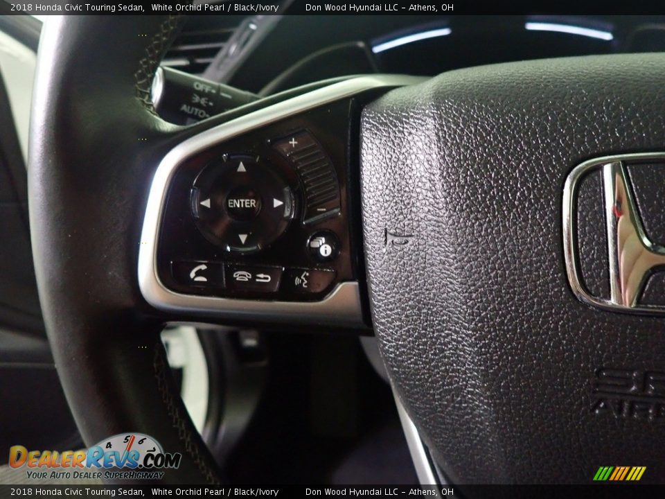 2018 Honda Civic Touring Sedan White Orchid Pearl / Black/Ivory Photo #31