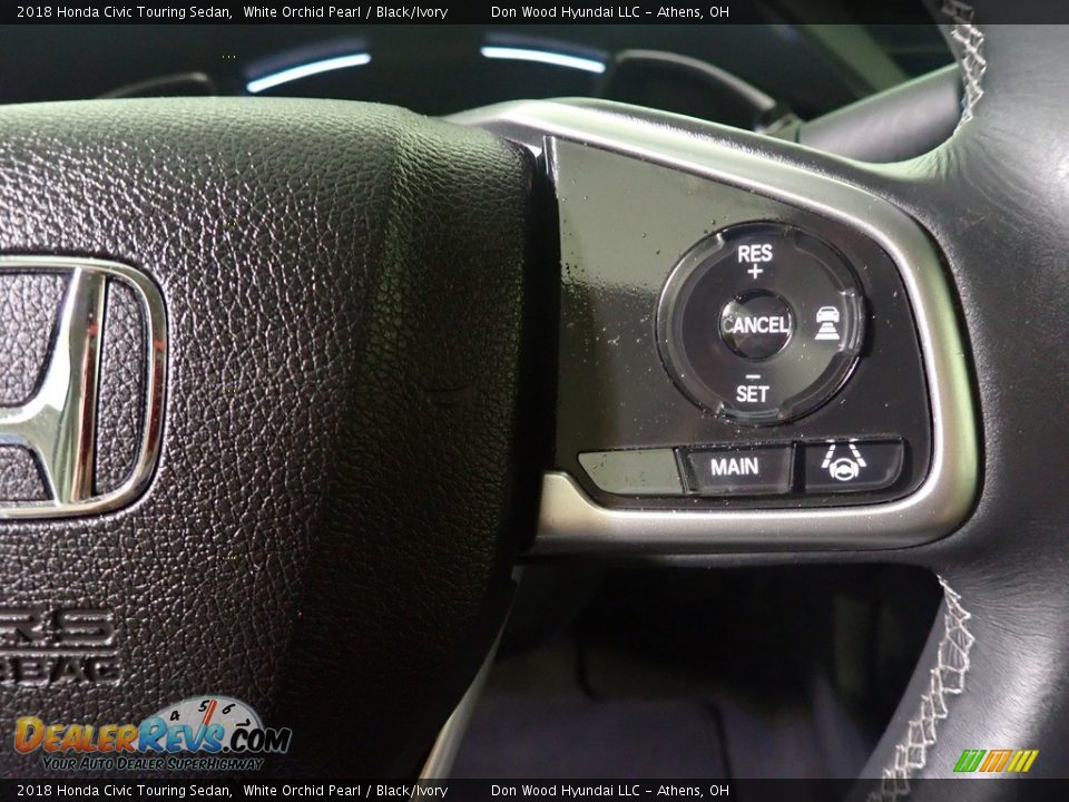 2018 Honda Civic Touring Sedan White Orchid Pearl / Black/Ivory Photo #32