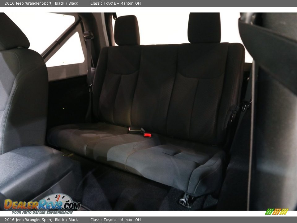 2016 Jeep Wrangler Sport Black / Black Photo #13