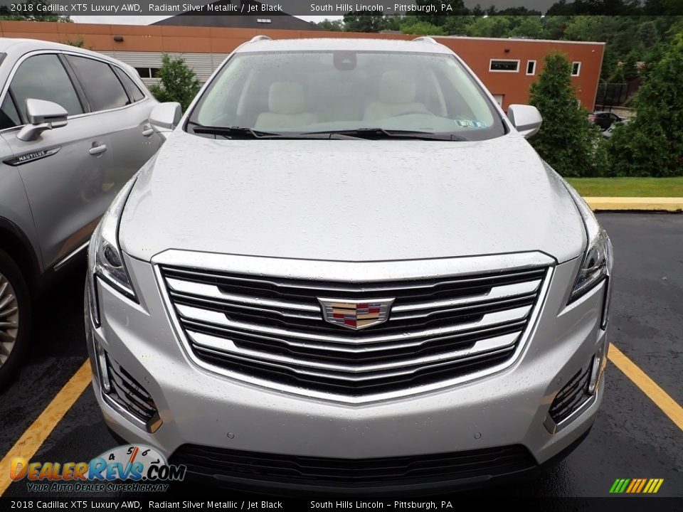 2018 Cadillac XT5 Luxury AWD Radiant Silver Metallic / Jet Black Photo #4