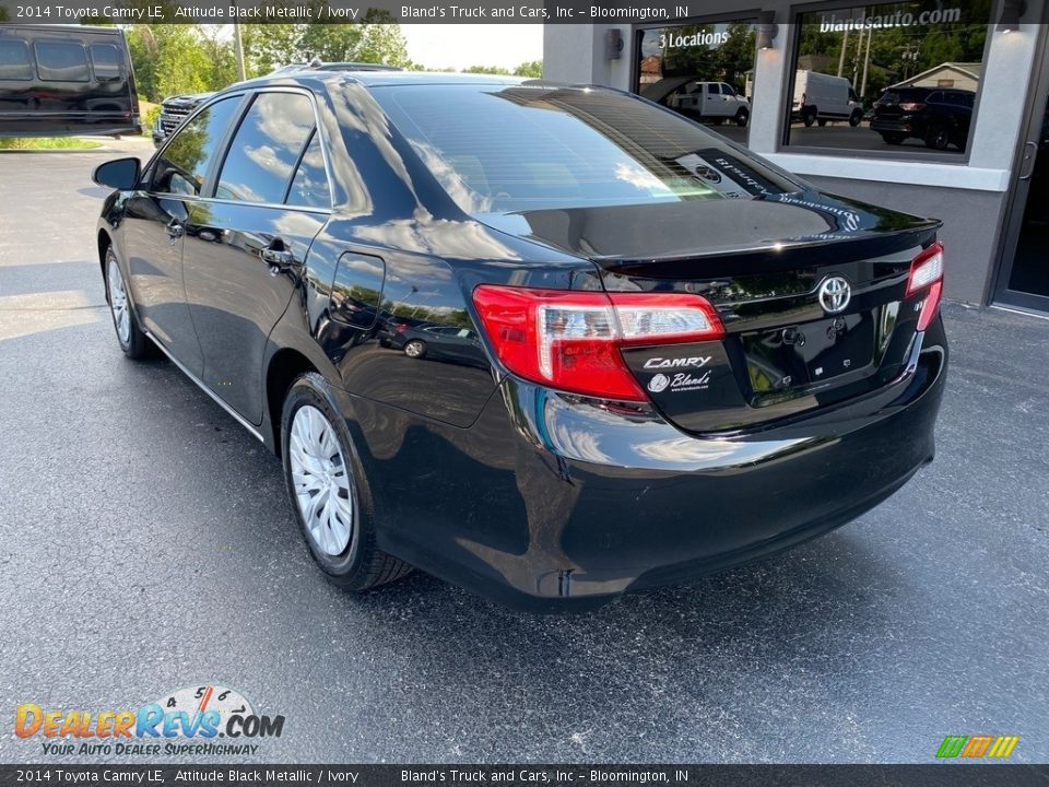 2014 Toyota Camry LE Attitude Black Metallic / Ivory Photo #7