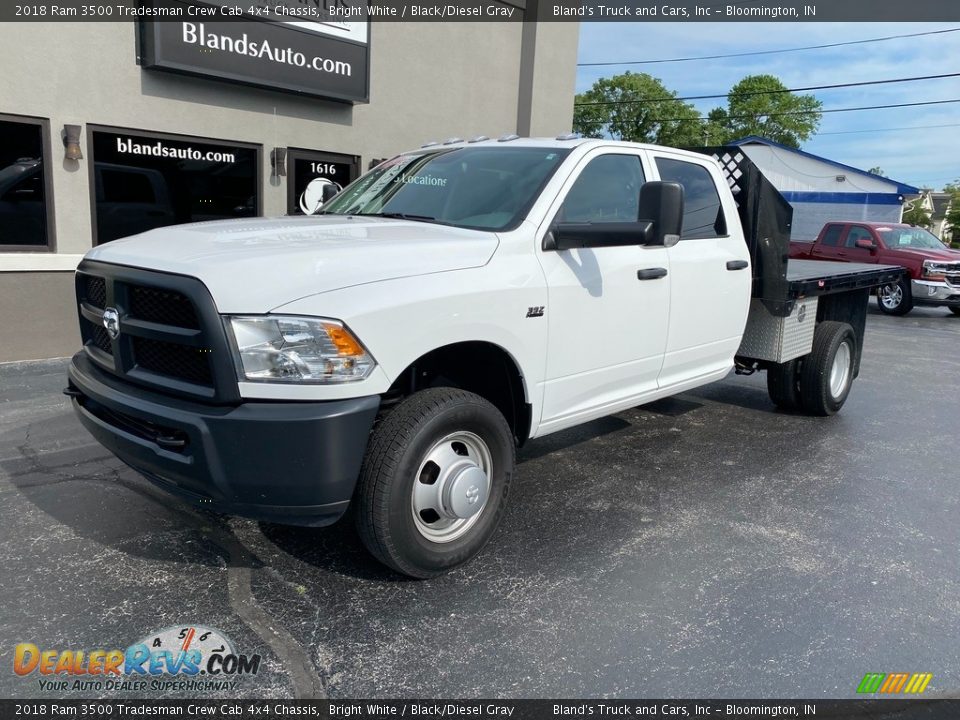 2018 Ram 3500 Tradesman Crew Cab 4x4 Chassis Bright White / Black/Diesel Gray Photo #3