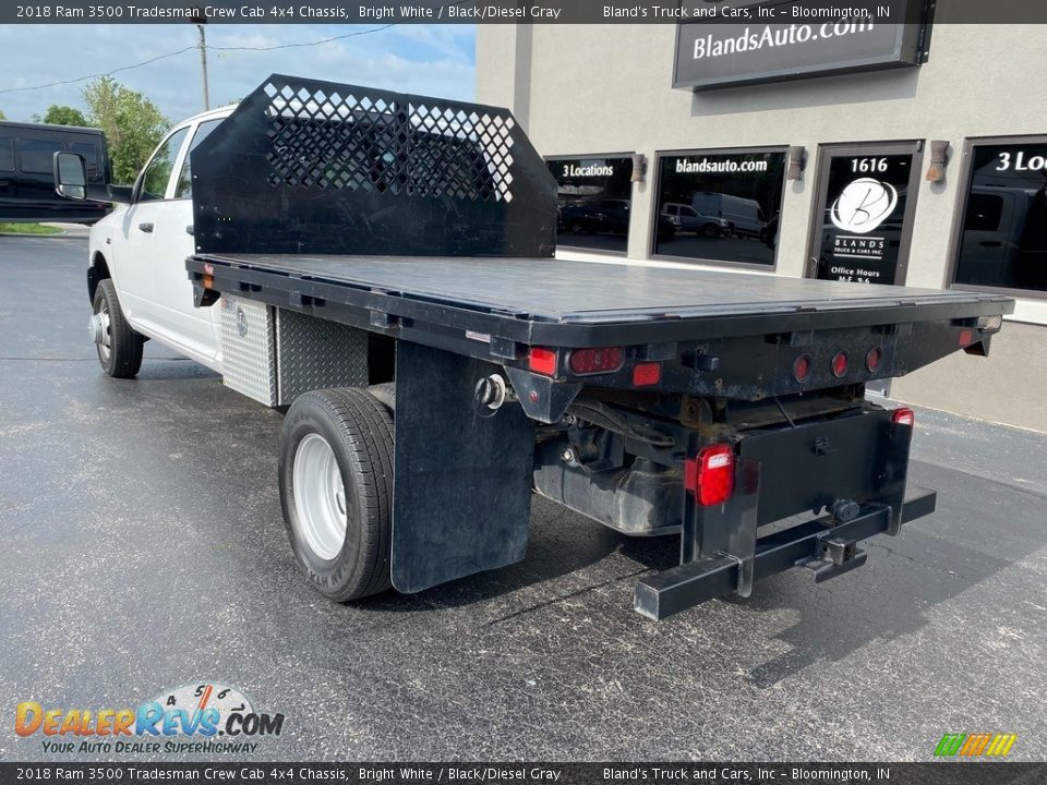 2018 Ram 3500 Tradesman Crew Cab 4x4 Chassis Bright White / Black/Diesel Gray Photo #8