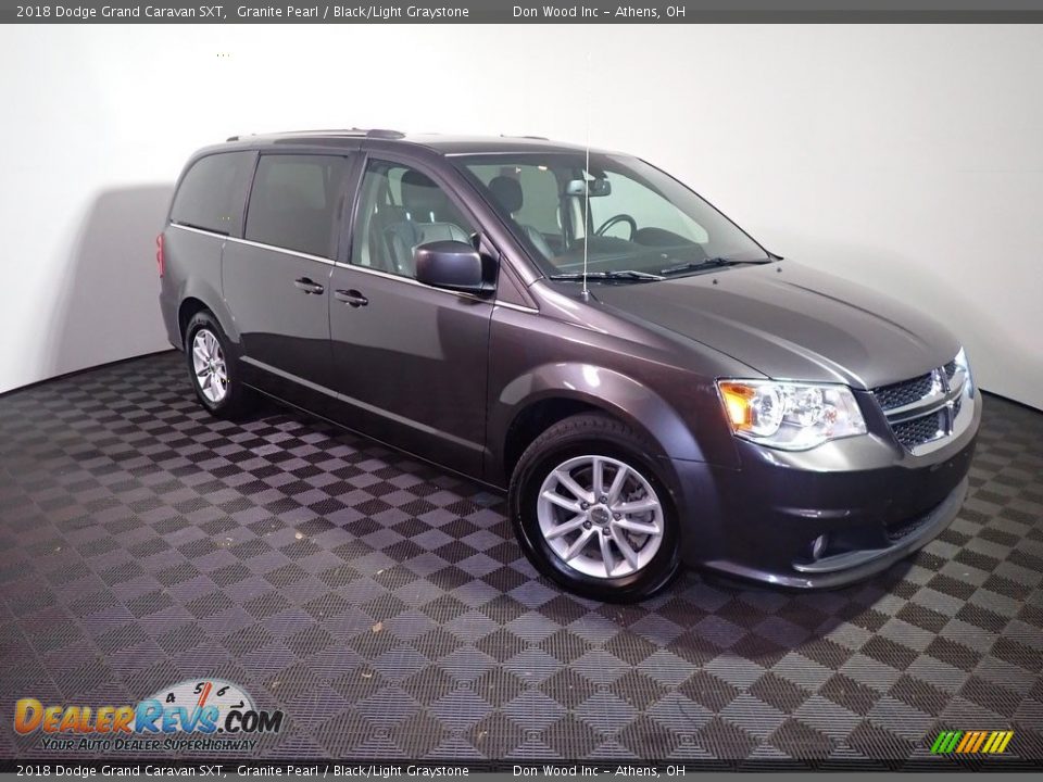 2018 Dodge Grand Caravan SXT Granite Pearl / Black/Light Graystone Photo #3