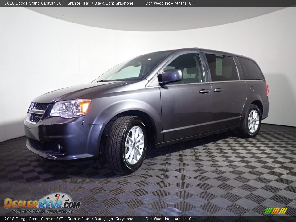 2018 Dodge Grand Caravan SXT Granite Pearl / Black/Light Graystone Photo #8