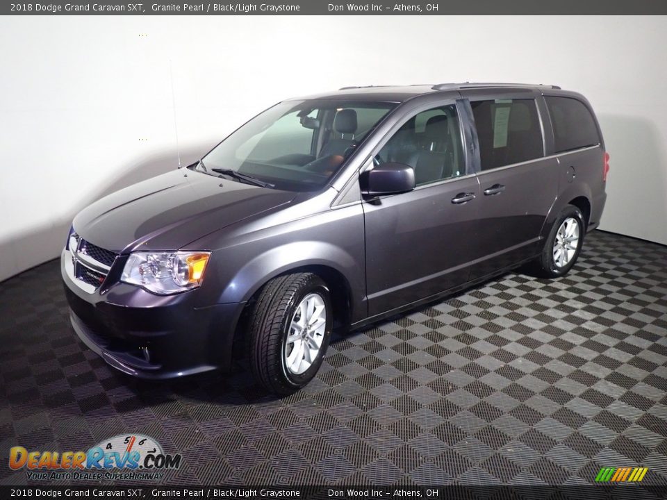 2018 Dodge Grand Caravan SXT Granite Pearl / Black/Light Graystone Photo #9