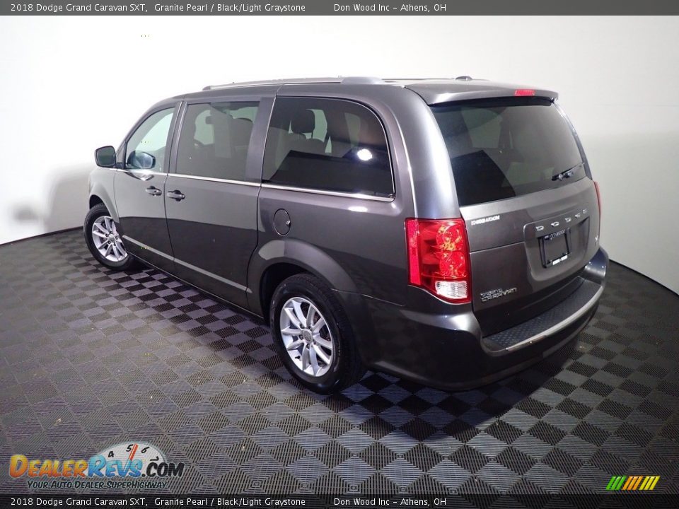 2018 Dodge Grand Caravan SXT Granite Pearl / Black/Light Graystone Photo #12