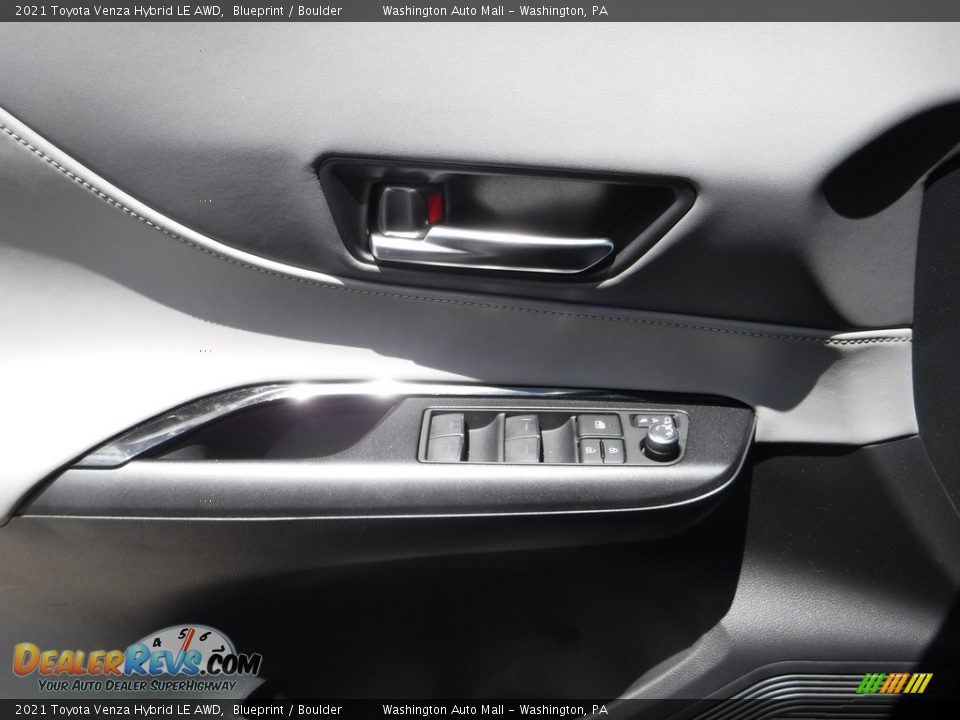 2021 Toyota Venza Hybrid LE AWD Blueprint / Boulder Photo #18