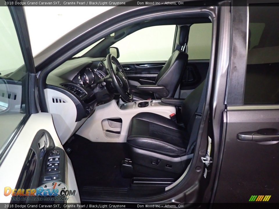 2018 Dodge Grand Caravan SXT Granite Pearl / Black/Light Graystone Photo #23