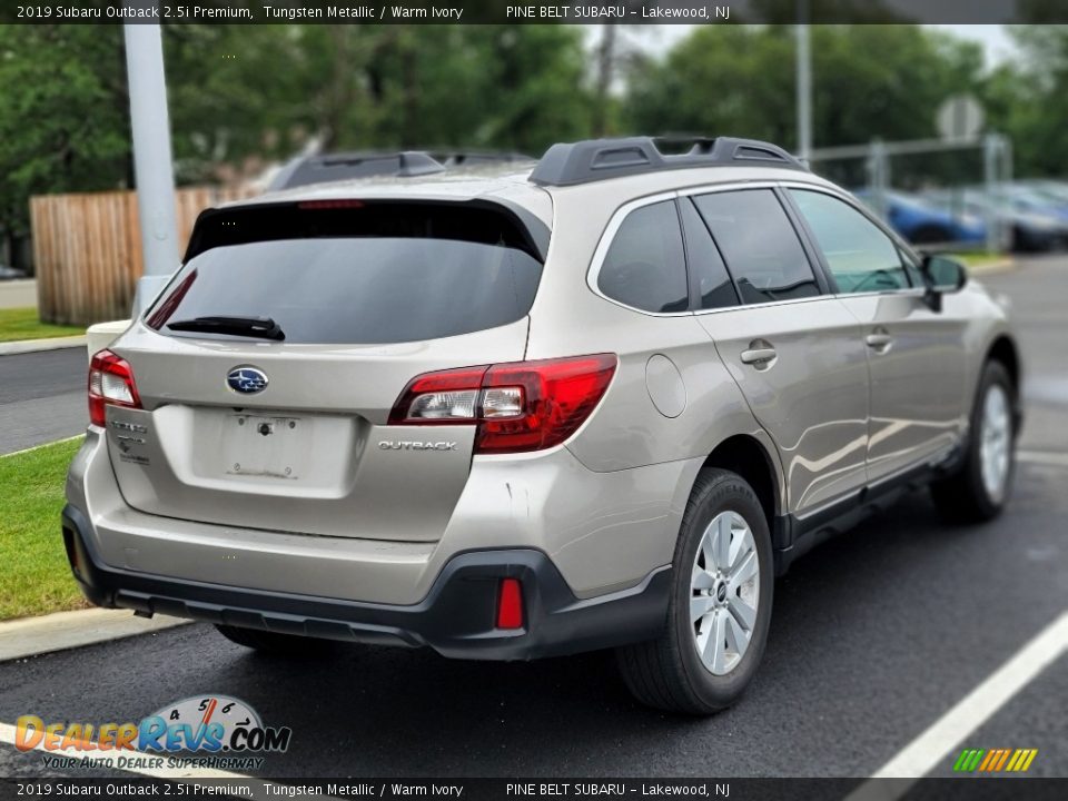 2019 Subaru Outback 2.5i Premium Tungsten Metallic / Warm Ivory Photo #4