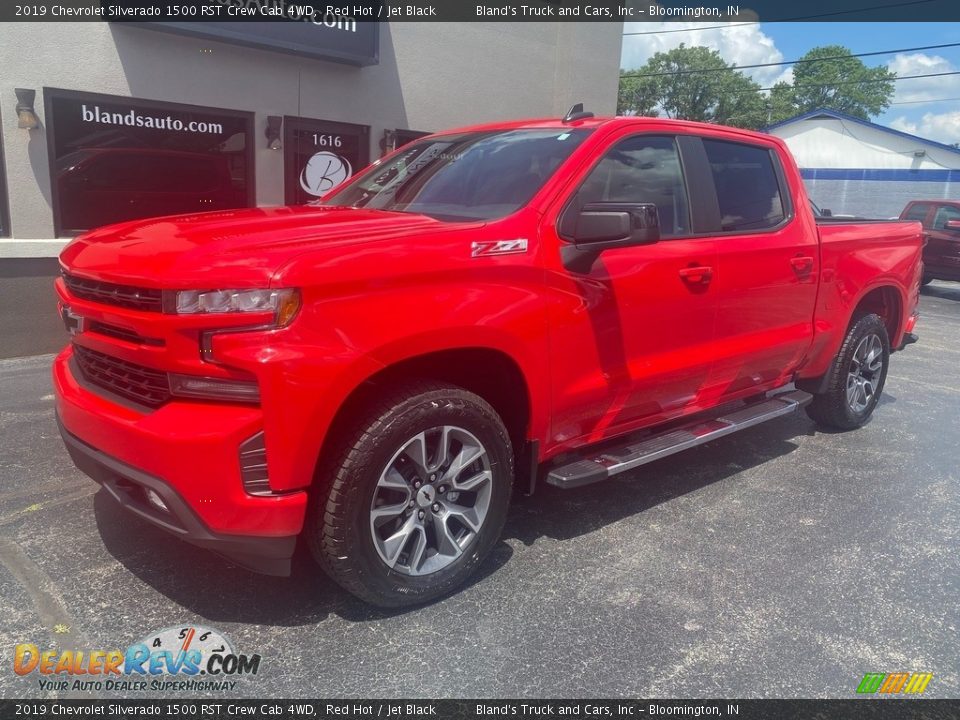 2019 Chevrolet Silverado 1500 RST Crew Cab 4WD Red Hot / Jet Black Photo #2