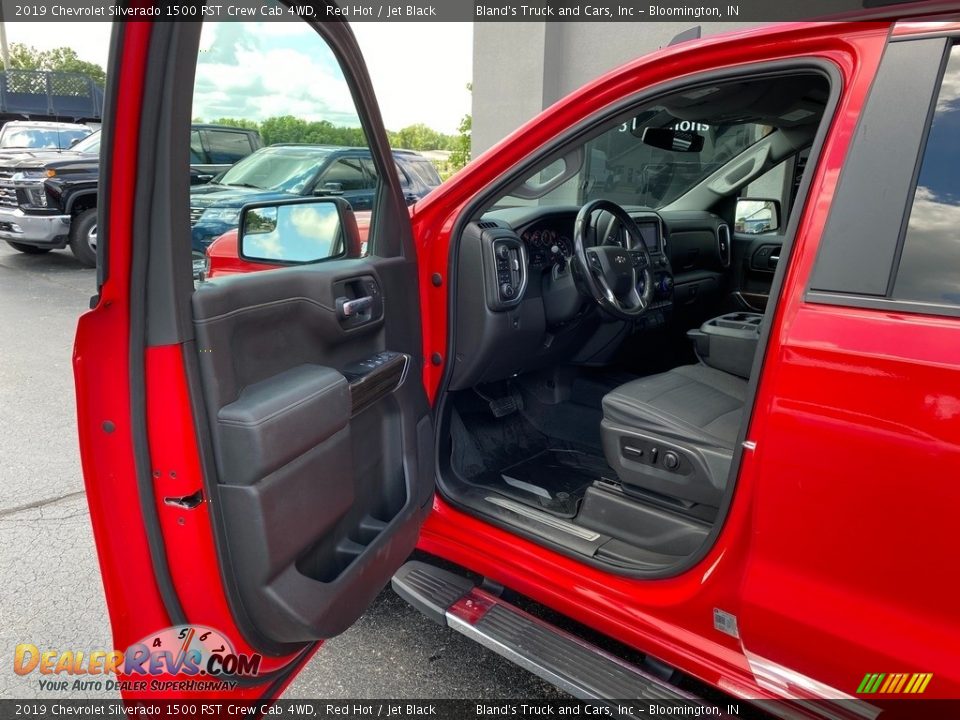 2019 Chevrolet Silverado 1500 RST Crew Cab 4WD Red Hot / Jet Black Photo #9
