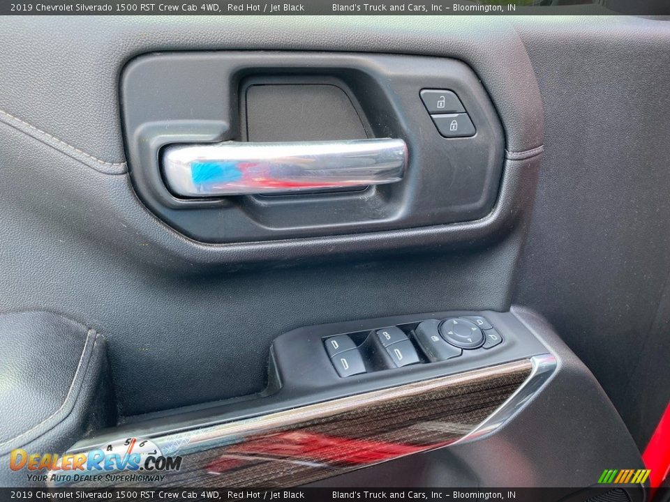 2019 Chevrolet Silverado 1500 RST Crew Cab 4WD Red Hot / Jet Black Photo #10