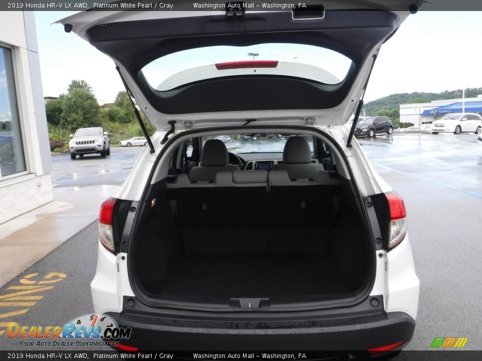 2019 Honda HR-V LX AWD Platinum White Pearl / Gray Photo #25