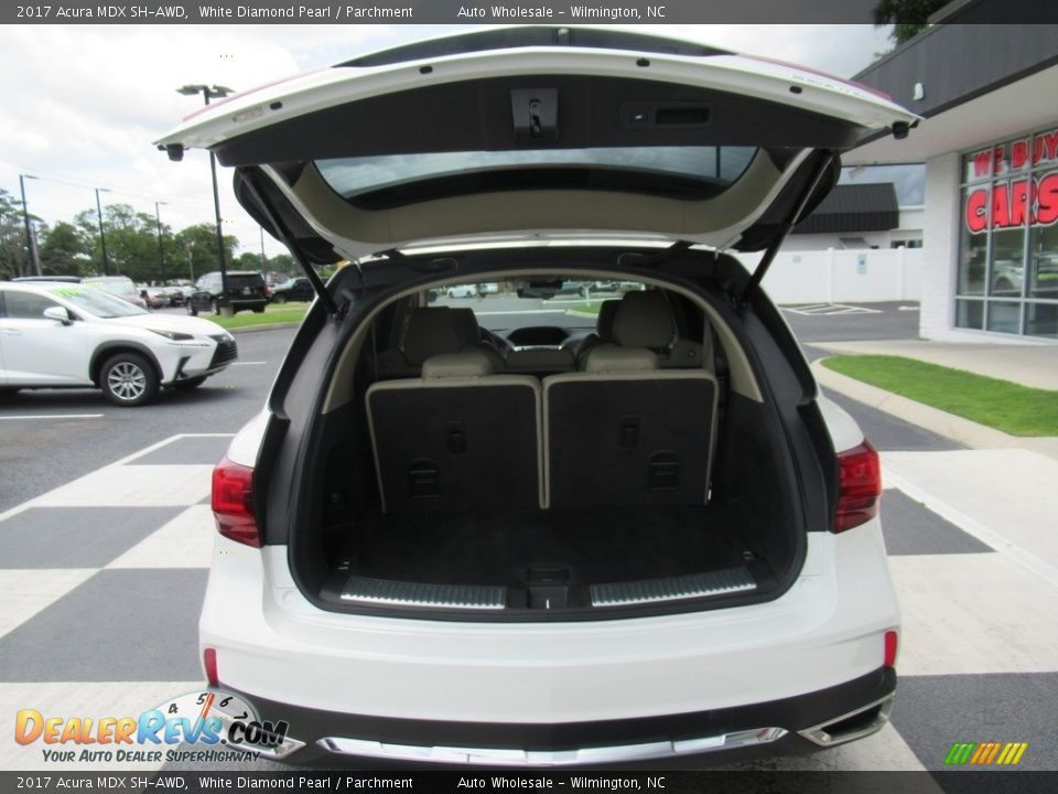 2017 Acura MDX SH-AWD White Diamond Pearl / Parchment Photo #5